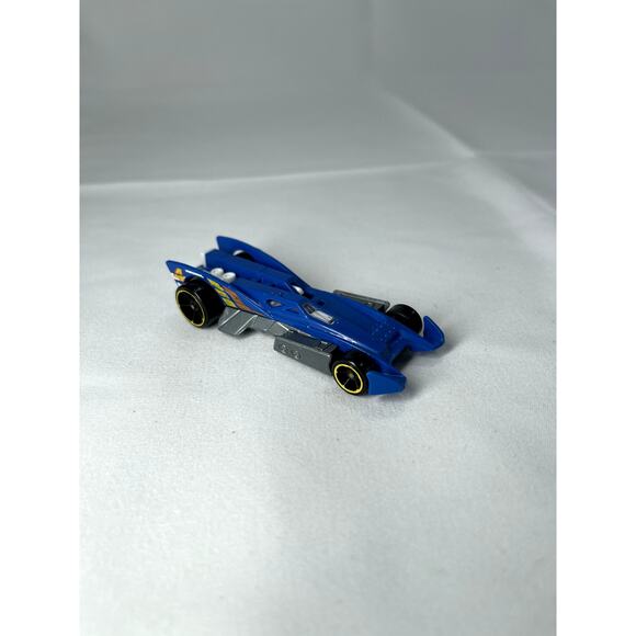 Hot Wheels RD 10 2004 Blue Futuristic Car Mattel 1:64 #463 Diecast Used Loose - Picture 3 of 8